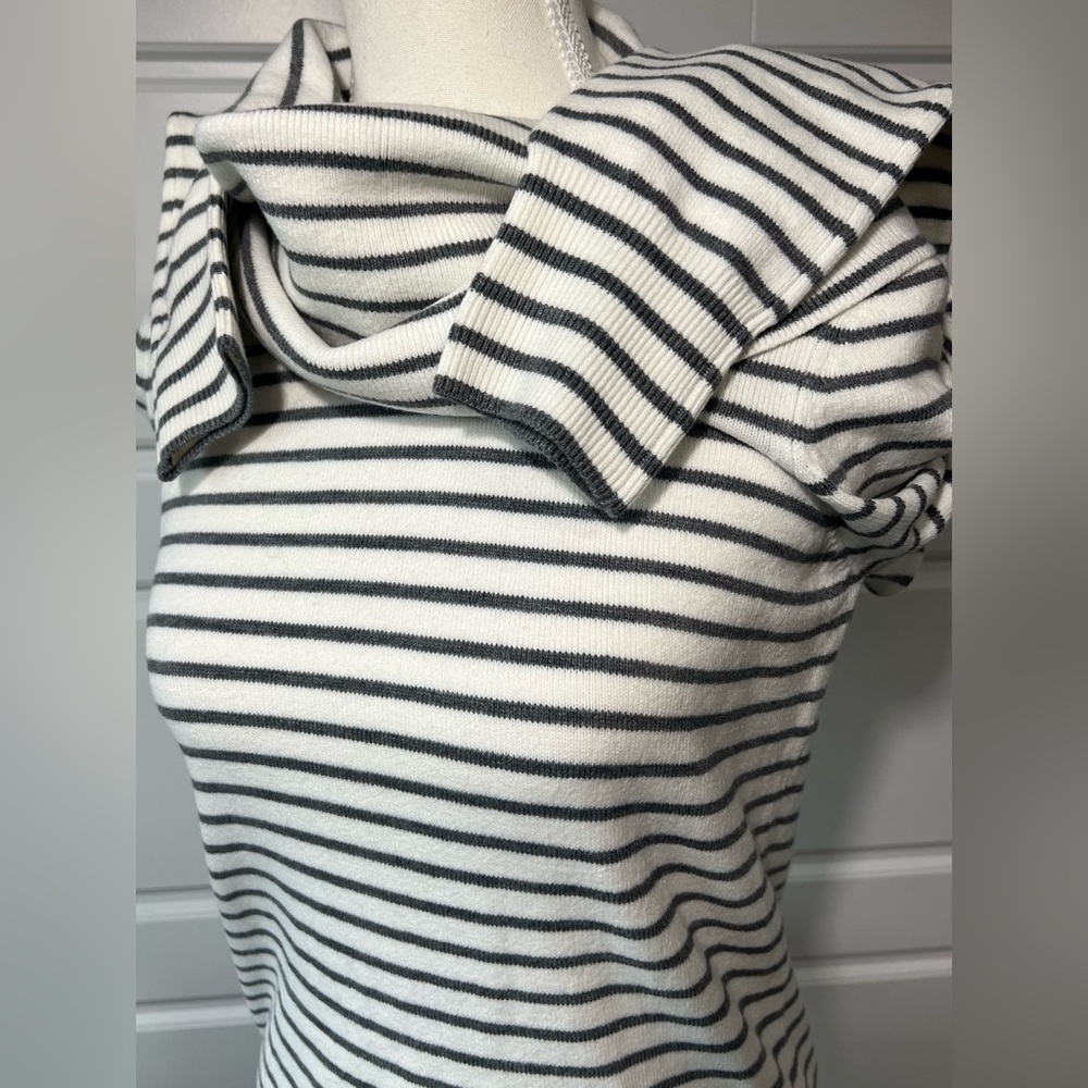 French Connection White Gray Striped Cowl Neck Long Sleeve Pullover Sweater SM - Picture 5 of 7